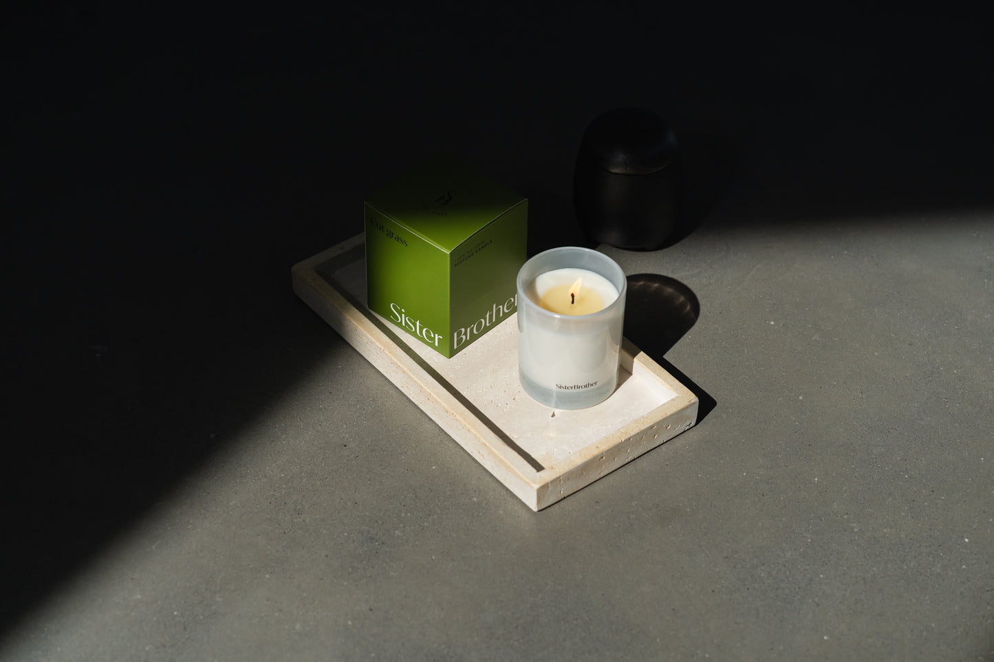 Cut grass perfume candle