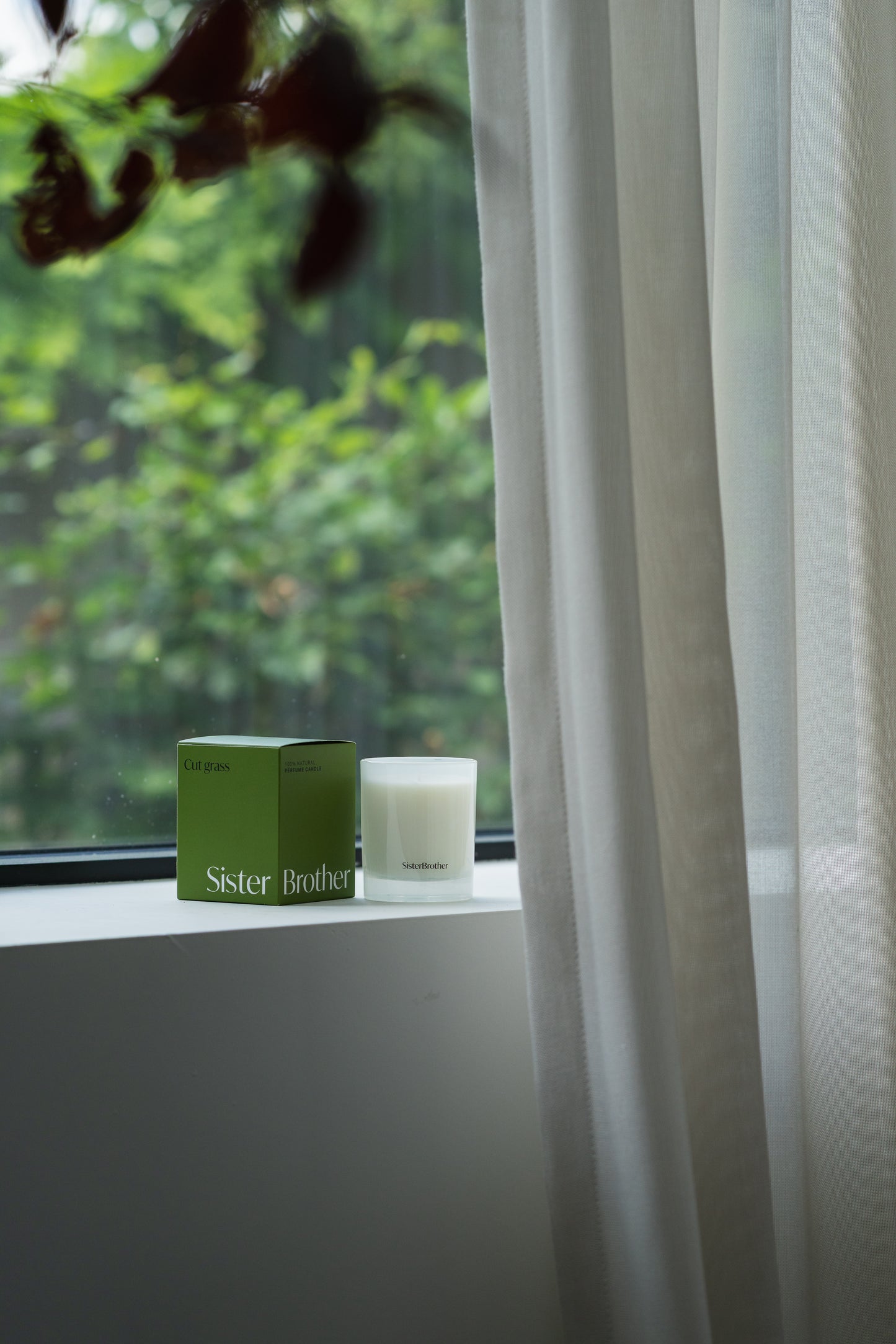 Cut grass perfume candle