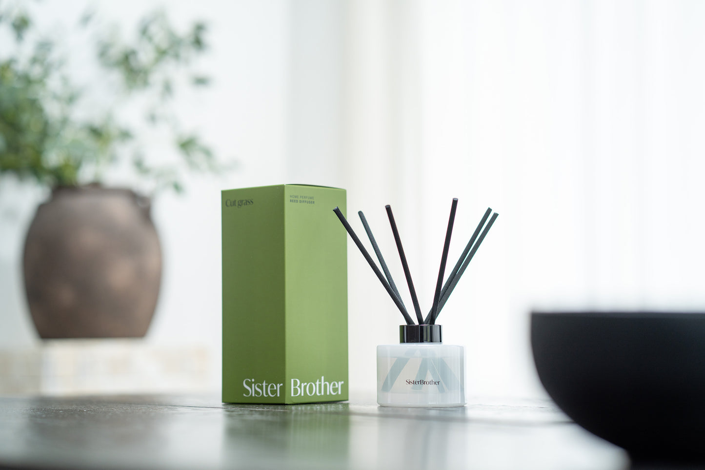 Cut grass reed diffuser