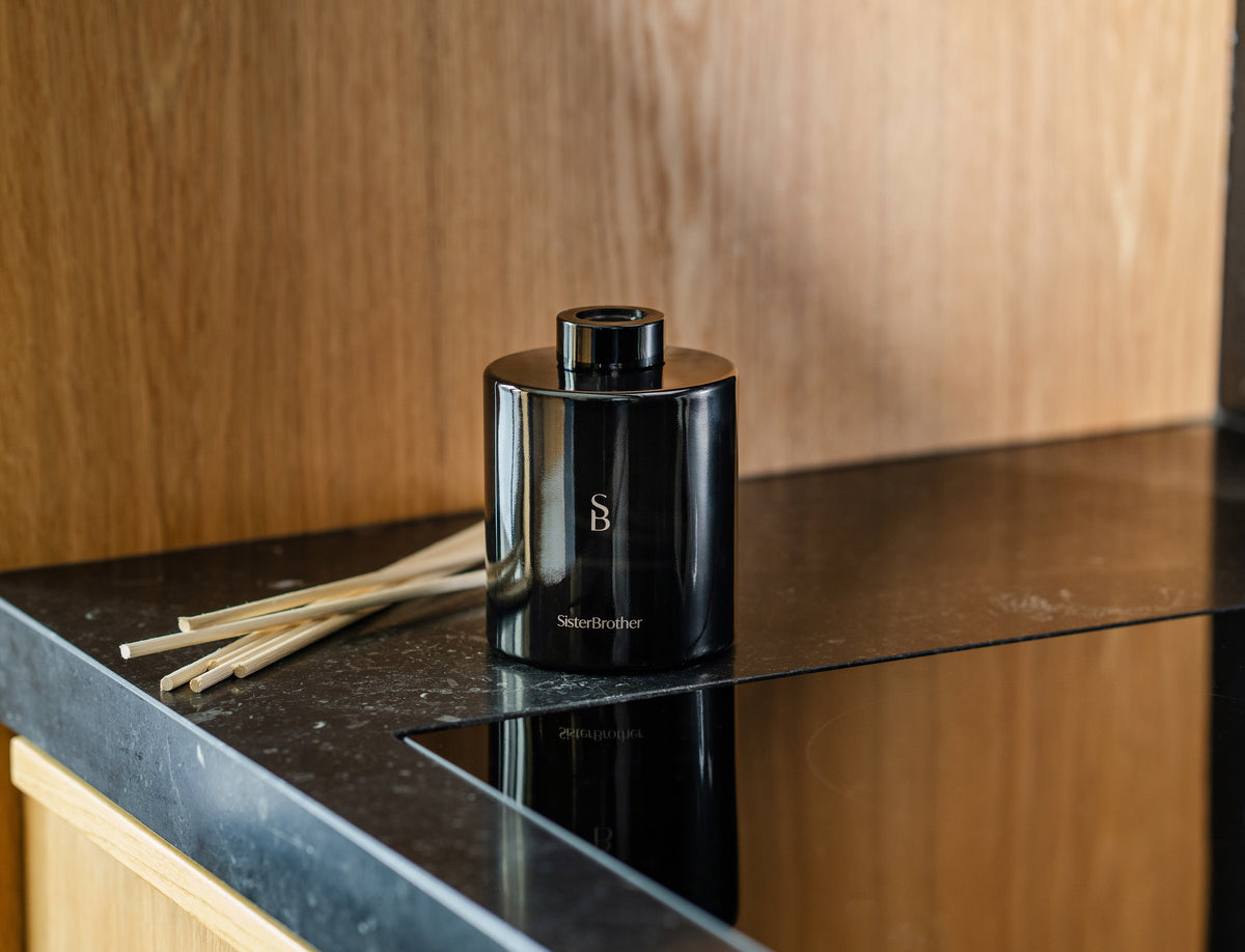 Saffron noir reed diffuser 500ml